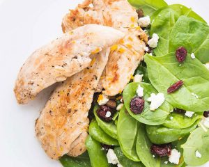 Refeição de um menu da dieta cetogéncia