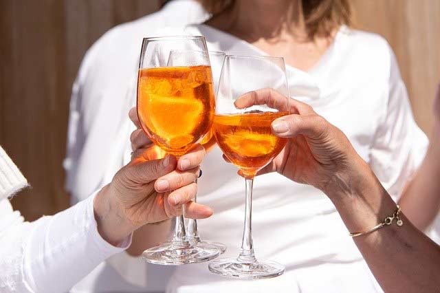 Posso consumir álcool se sofro da síndrome do intestino irritável?